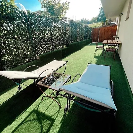 Апартаменти Ns 2 *